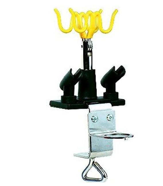 Lateral support for four airbrushes