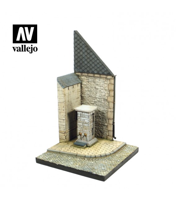 SC004 Street Corner with Waterpump – Normandy Scenics Diorama Bases 15.5 × 15.5