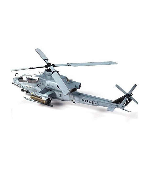 USMC AH-1 Z Viper “Shark Mouth” Academy Echelle 1/35