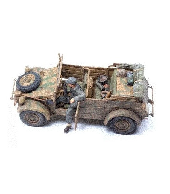 35213 Kubelwagen Type 82 Tamiya Escala 1/35