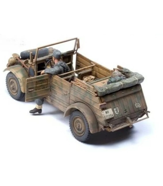 35213 Kubelwagen Type 82 Tamiya Escala 1/35