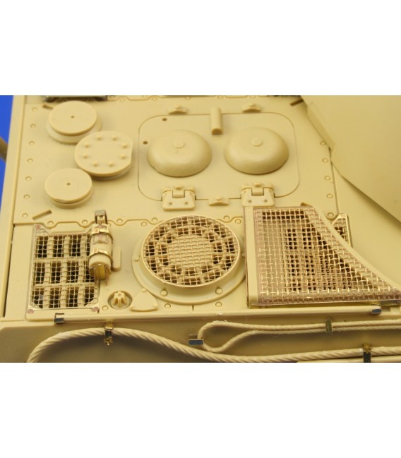 35252 German King Tiger Ardennes Front Königstiger "Einsatz-Kommando Ardennes" Tamiya 1/35 Scale