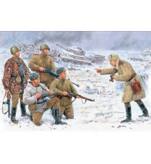 1943-1944 Master Box MB 1//35 3535 WWII Russian Tankmen