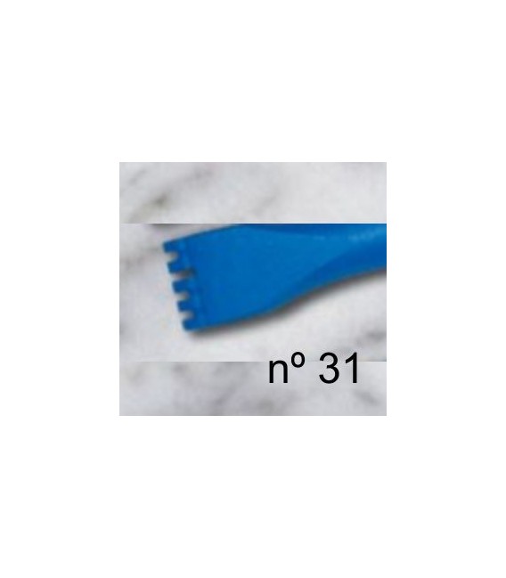 b) Gradina de diente plano para escultura de 14 mm. 5 d.