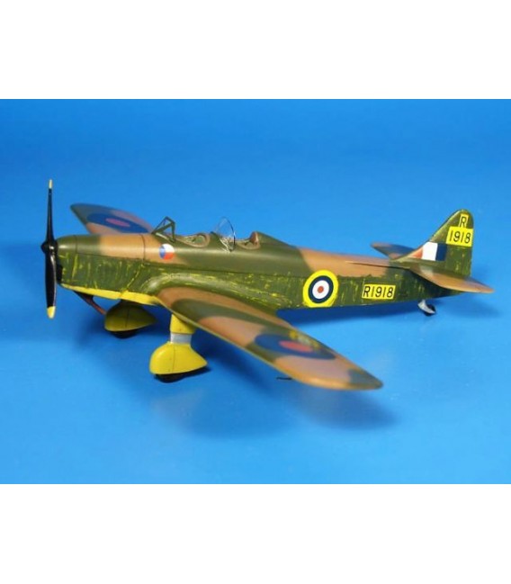 Miles Magister 92117