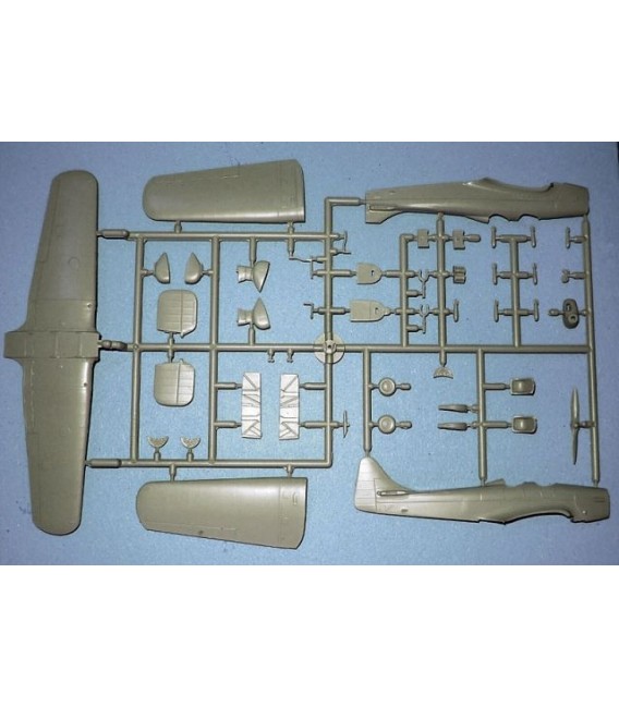 Miles Magister Miles Magister "Maggiebomber" 92120