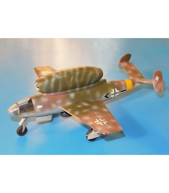 Henschel Hs-132 B with Jumo004 92154